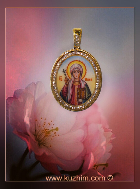 Нательная золотая икона Святая Нина, эмаль